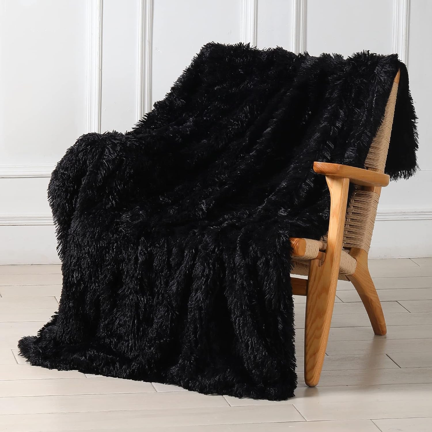 Decorative Soft Faux Fur Throw Blanket